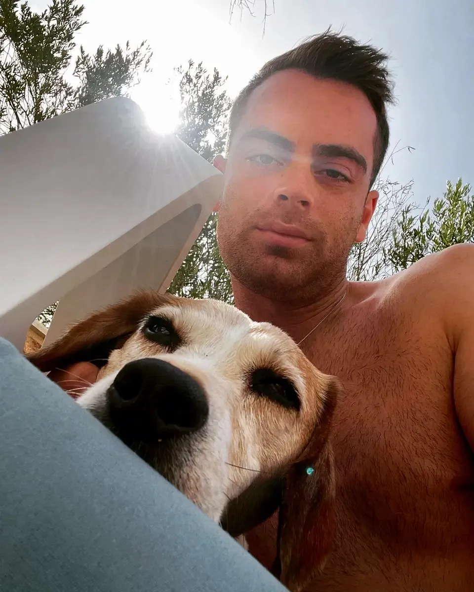 Perro en Alma Canina, Girona